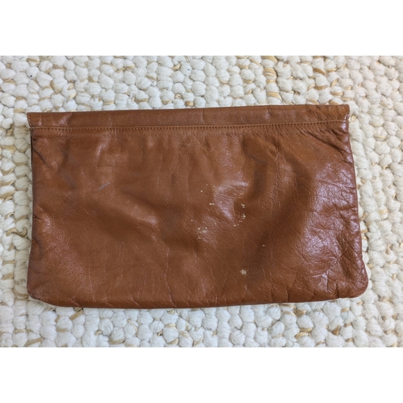 Tan Clutch - Picture 2 of 9